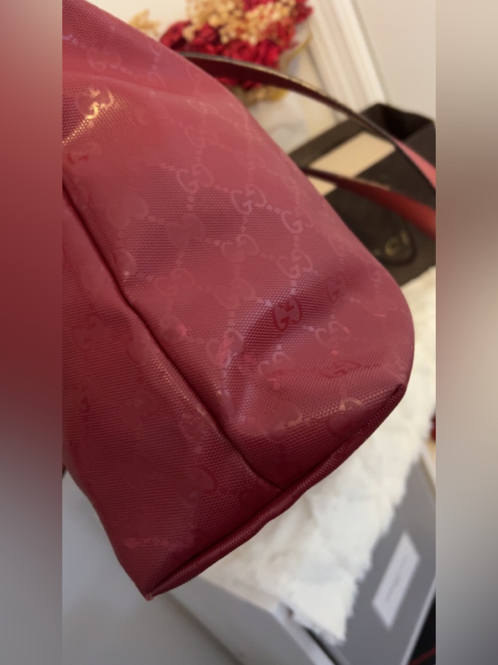 Gucci Red Imprime Monogram Tote - Picture 8 of 15